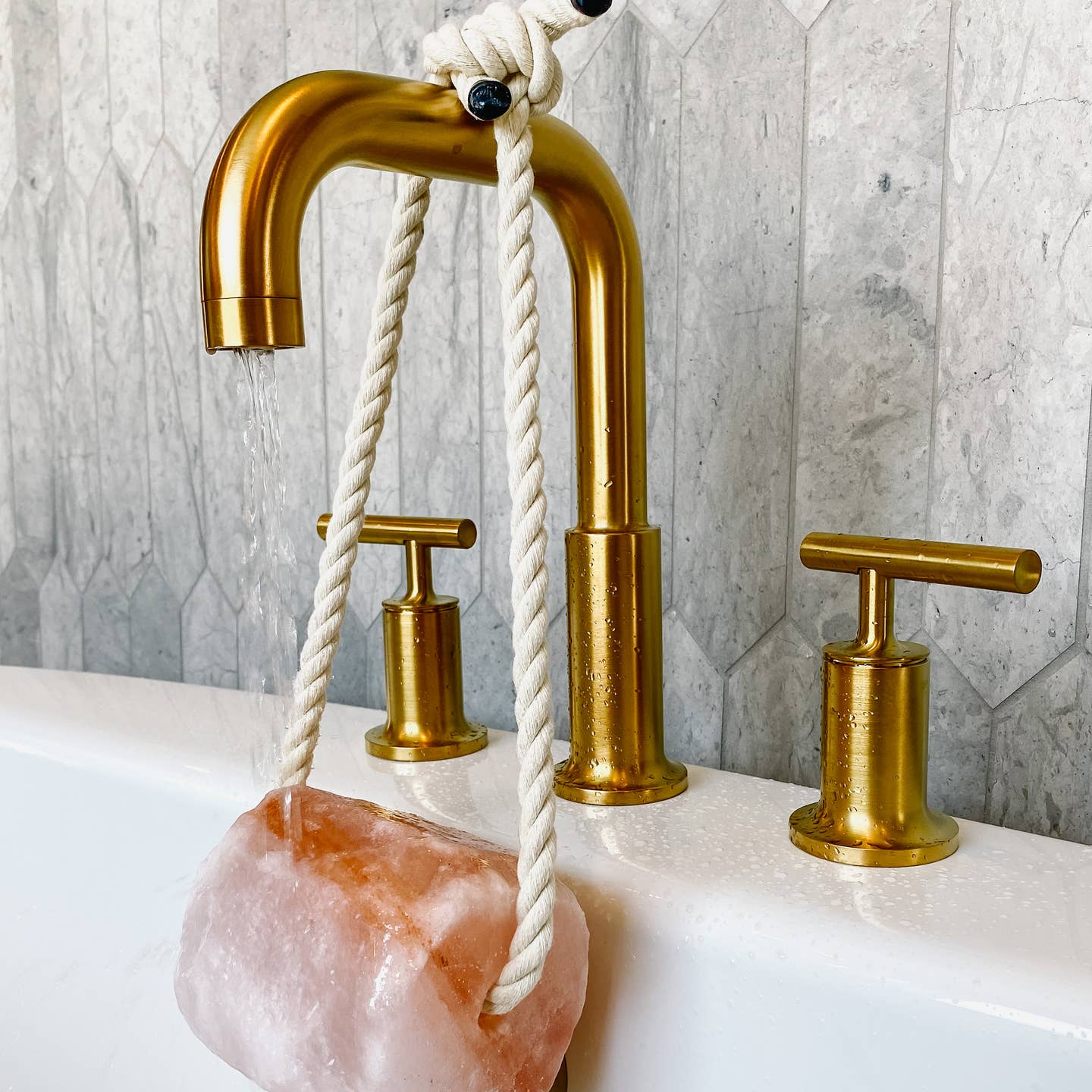 Pink Himalayan Salt Bath Rock | Rejuvenation + Detox + Purify | Root + Mei